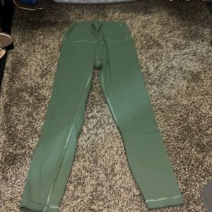 Green lululemon leggings 25”
